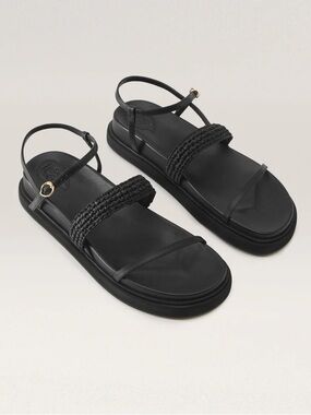 NWOT Helen Kaminski Beryl Slide Platform Sandal
